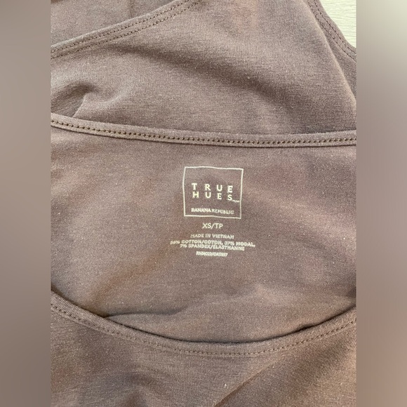 Banana Republic True Hues Scoop-Neck Thong Bodysuit Colour Hue 185- Size XS - Picture 4 of 5